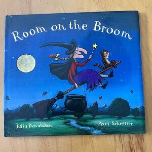 Room on the Broom by Julia Donaldson Hardcover Book with Dustjacket EXCELLENT